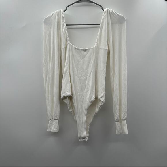 Lulus White‎ Ribbed Long Sleeve V Neck Thong Snap Bodysuit Size M - Picture 4 of 11